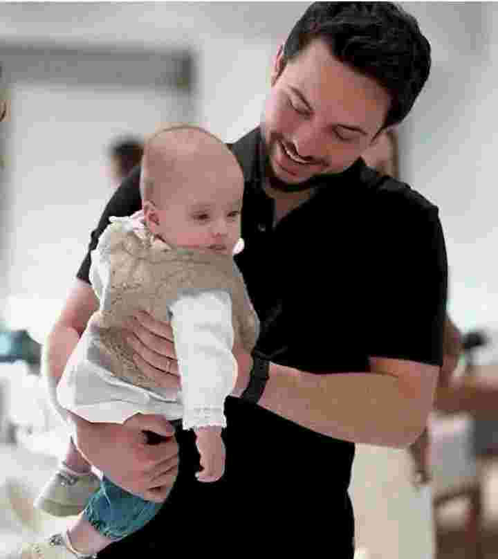 محبين ولي العهد الأمير الحسين بن عبدالله 